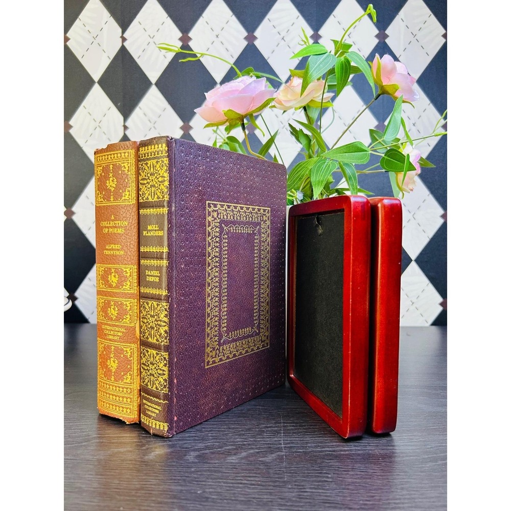 Vintage Bi-Fold, Hinged Teak‎ Wood Double Photo Frame Folding Tabletop Decor - Picture 6 of 17